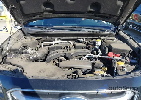 2021 Subaru Outback Touring z USA, uszkodzony, nr VIN 4S4BTAPC0M3219899